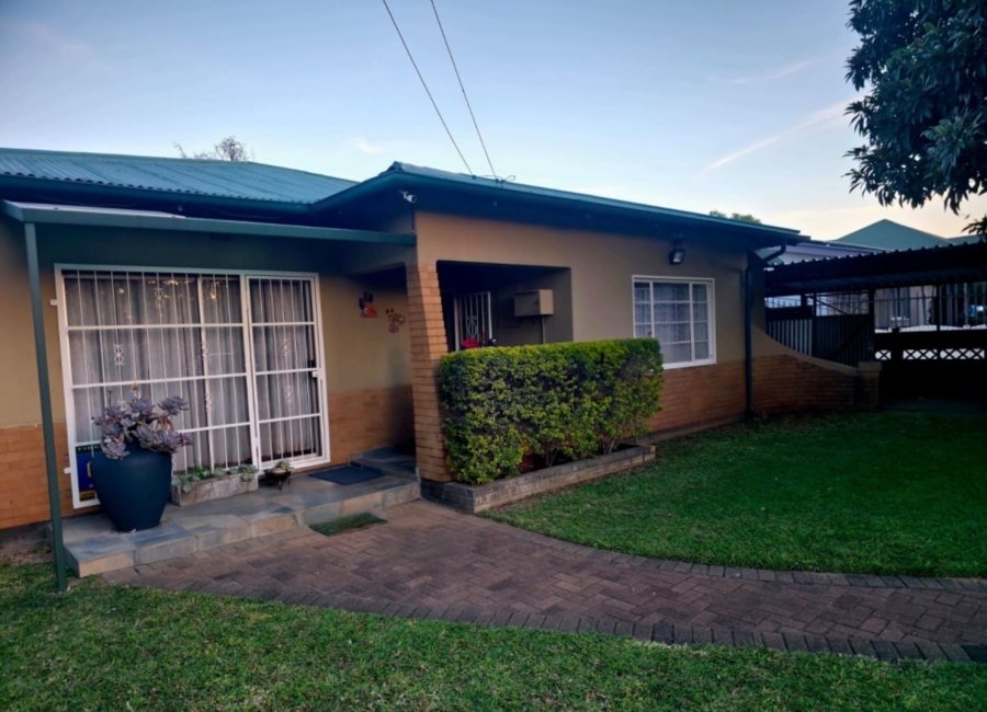 3 Bedroom Property for Sale in Oos Einde North West